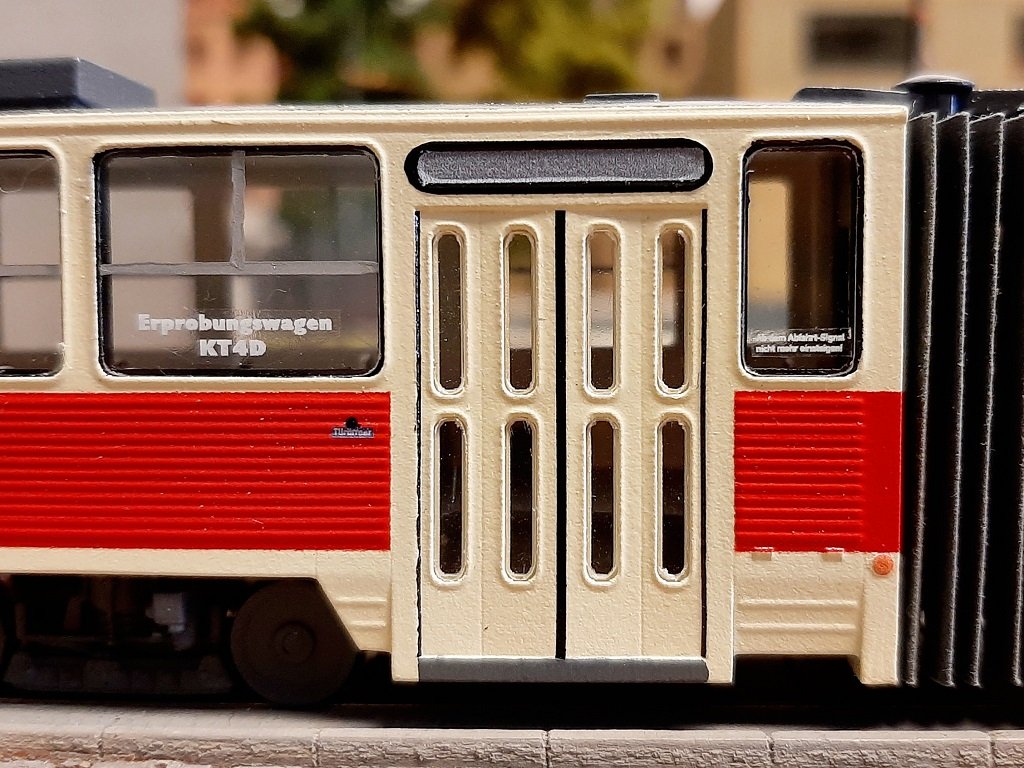 KT4-Prototyp Türdetails.jpg